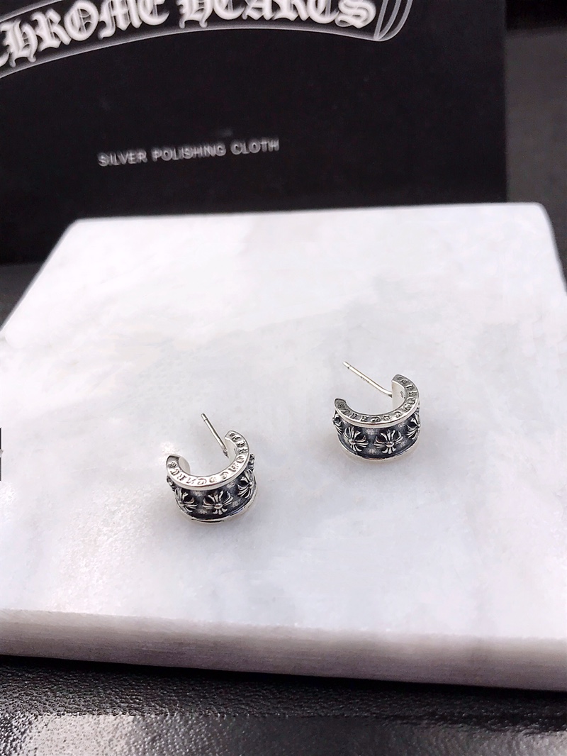 Chrome Hearts Cross alphabet earrings