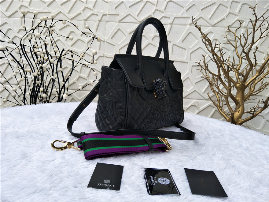 Versace AAA Quality Messenger Bags #596826