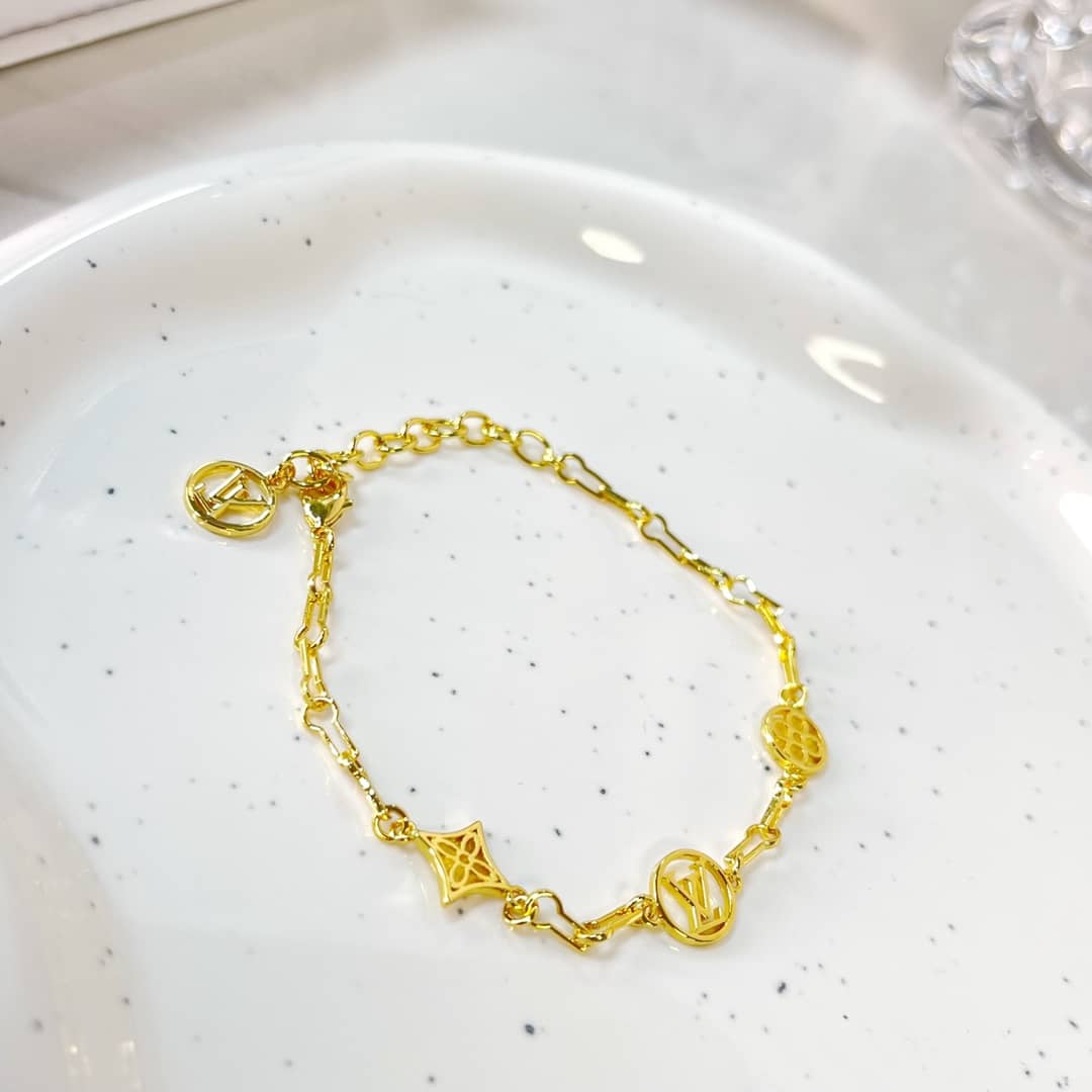 Luxury Louis Vuitton Classic AAA+ Bracelet