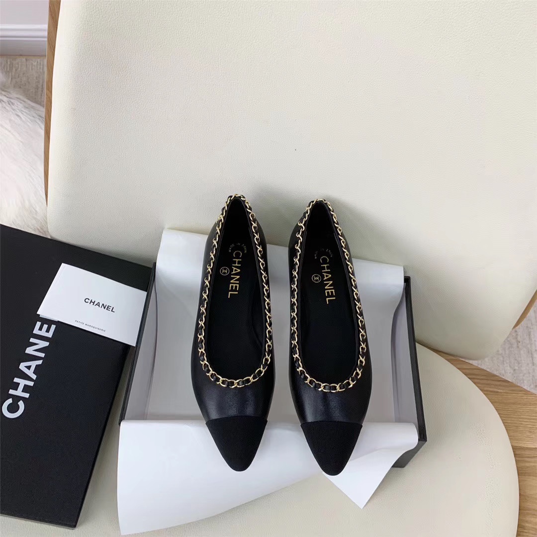 Chanel Shoes581