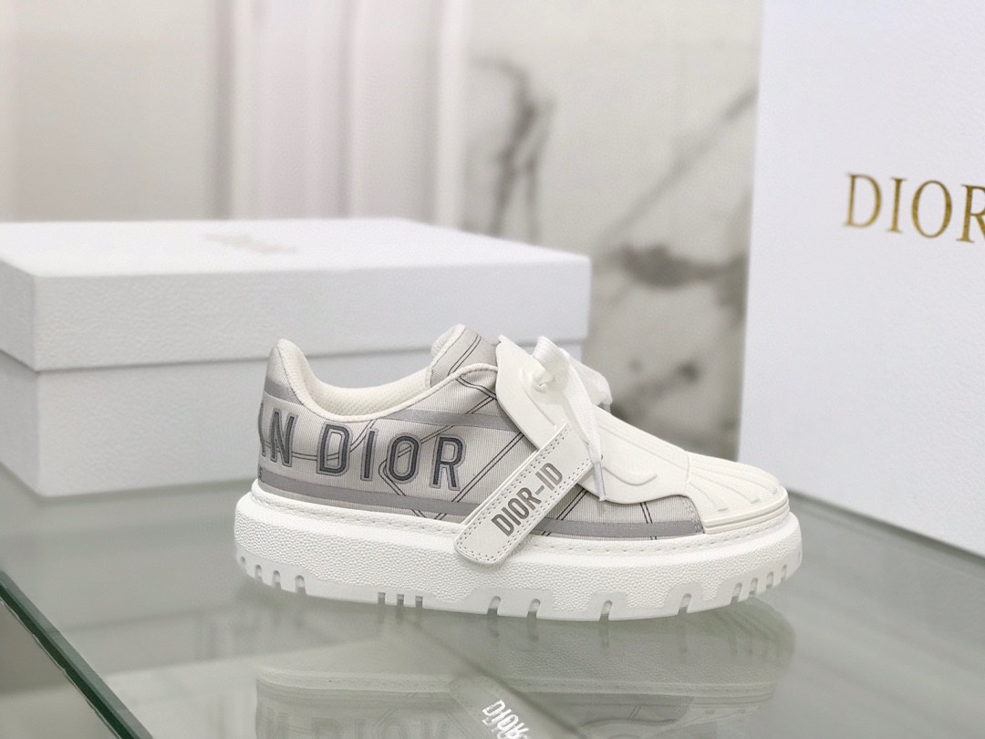 Dior shoes298