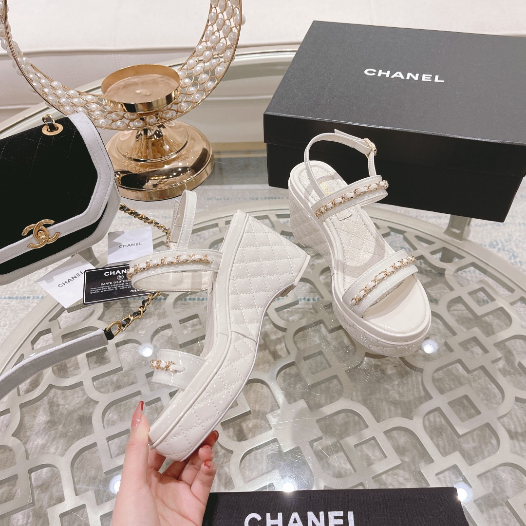 Chanel Shoes113