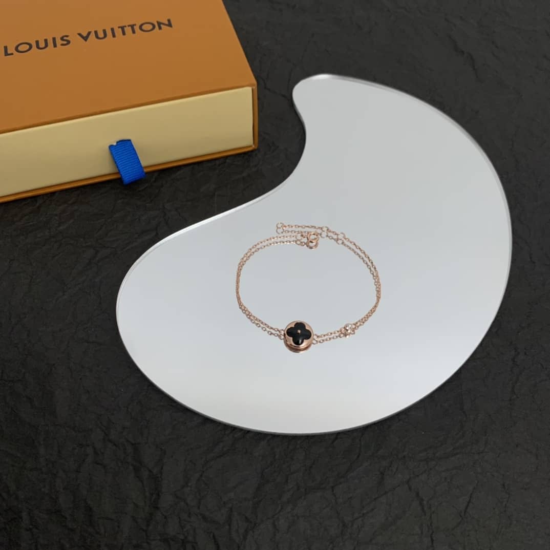 High Quality Louis Vuitton Bracelet