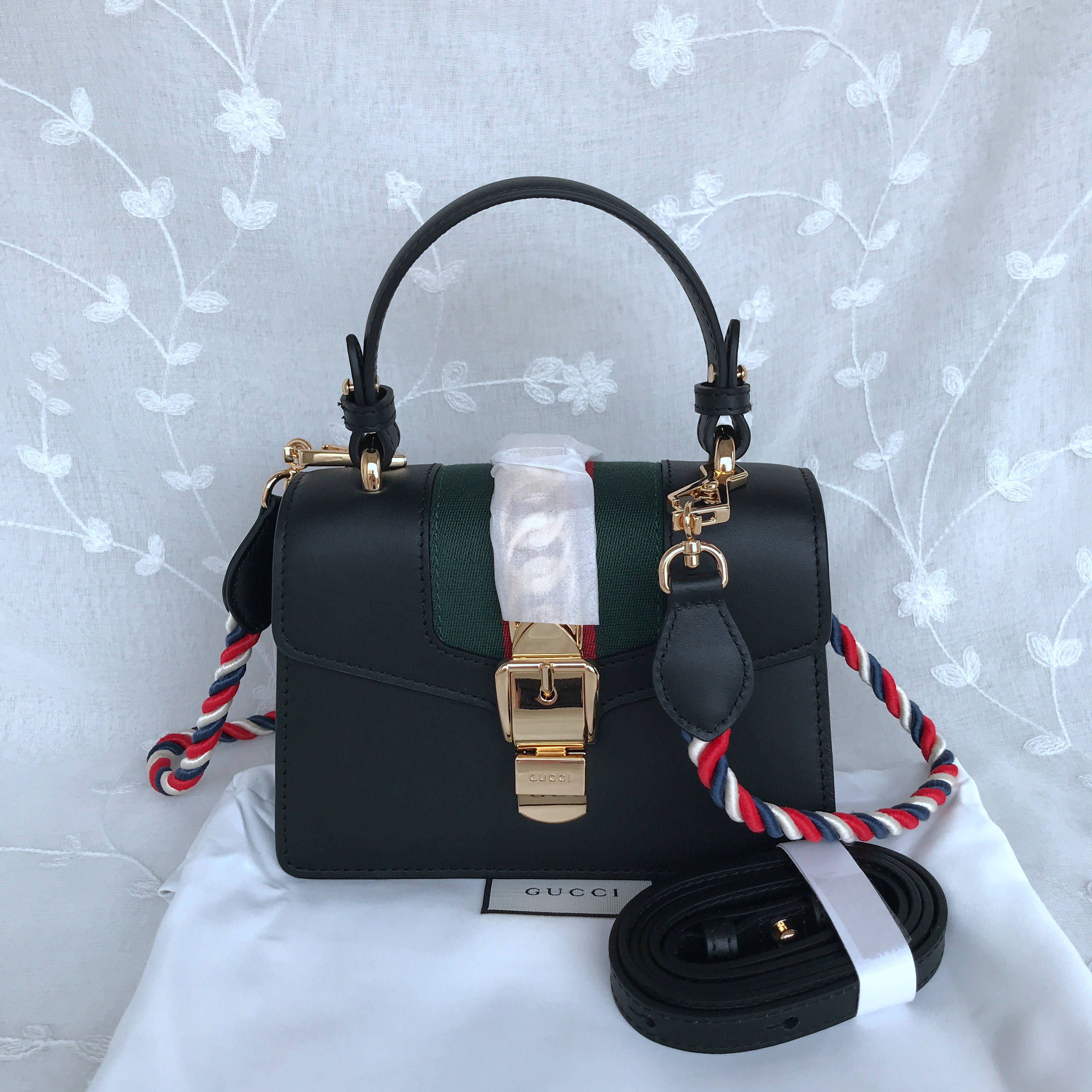 Gucci Sylvie leather mini bag 470270