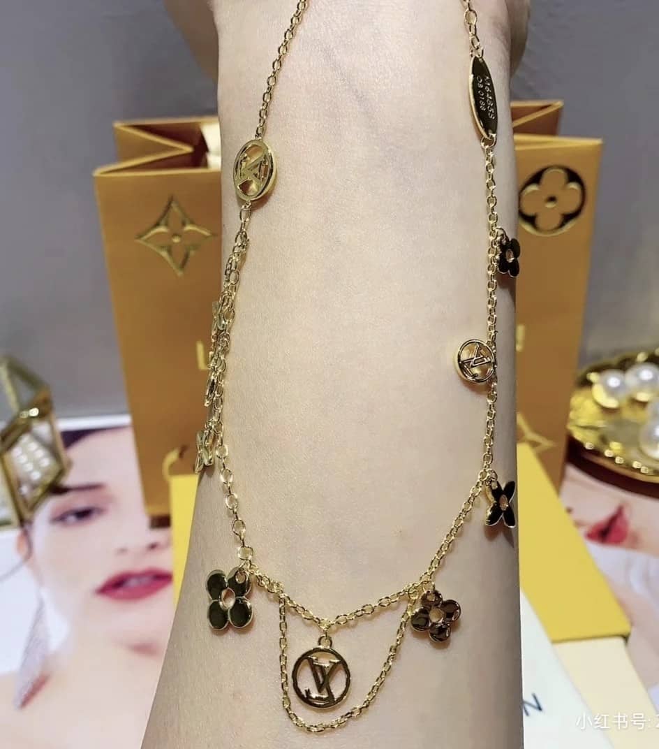 Louis Vuitton Necklace Copy