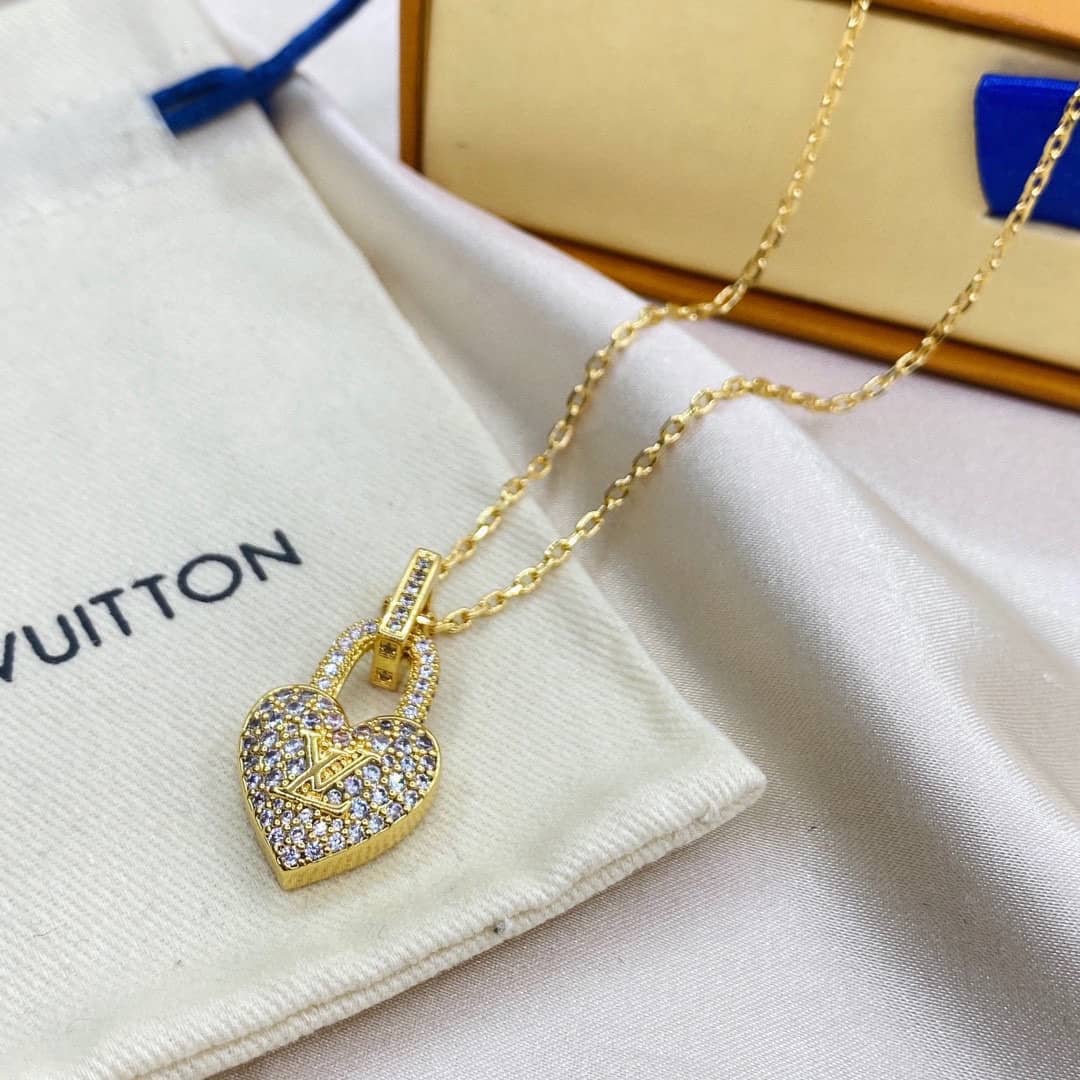 High Quality Louis Vuitton Replica Necklace
