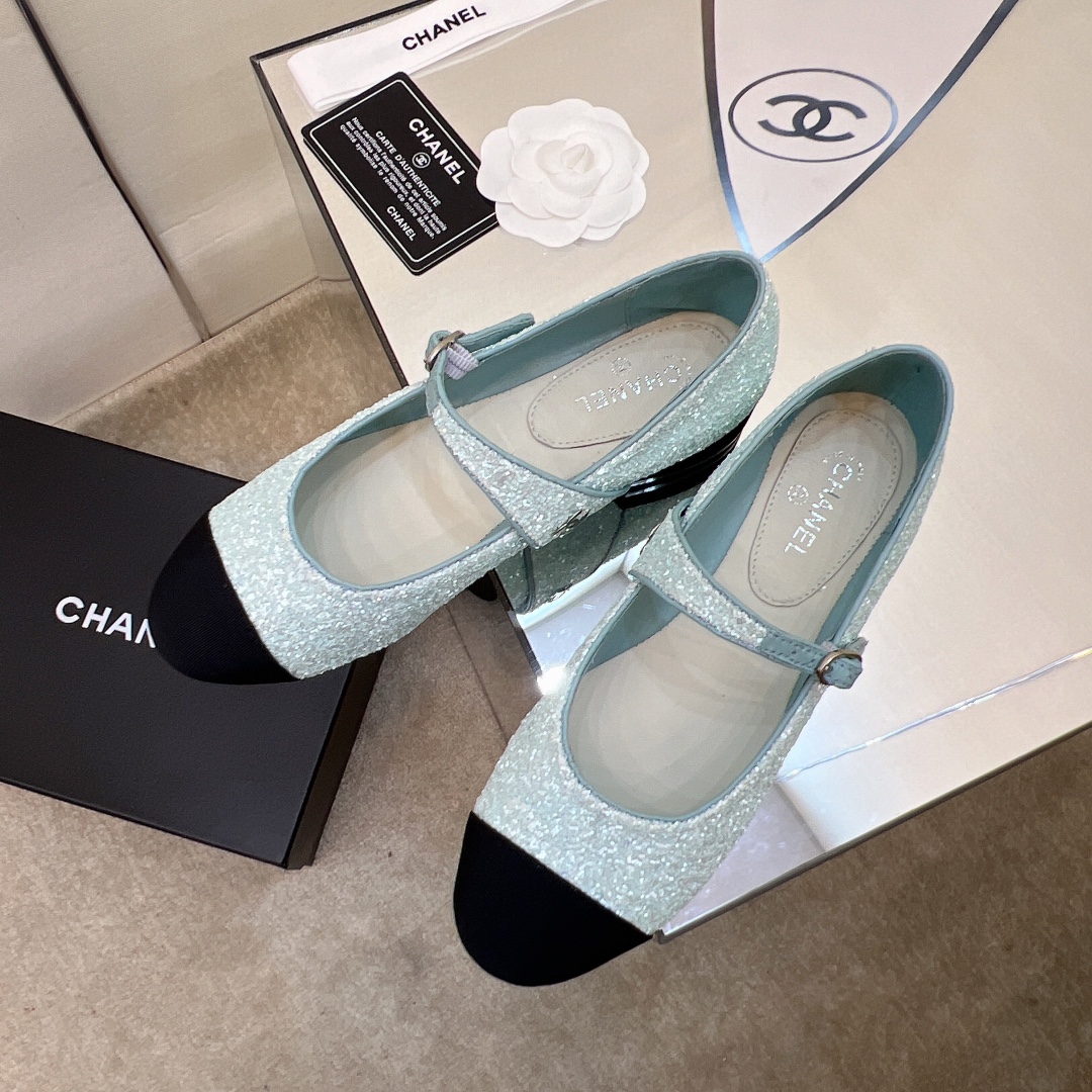 Chanel Shoes141