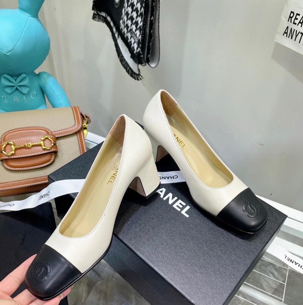 Chanel Shoes486