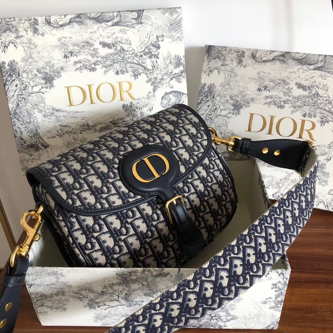 MEDIUM DIOR BOBBY BAG 27CM