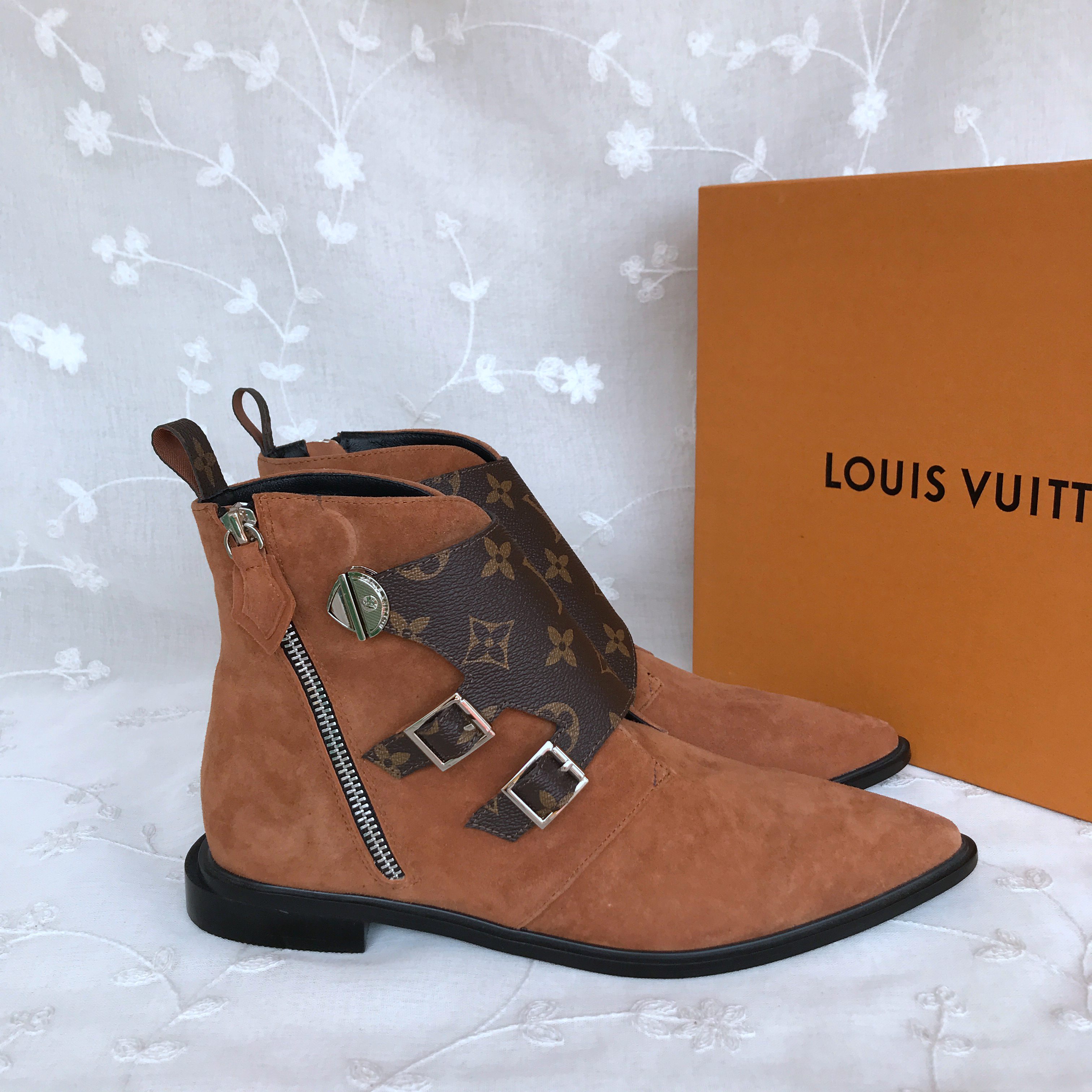 LV Boots 846893