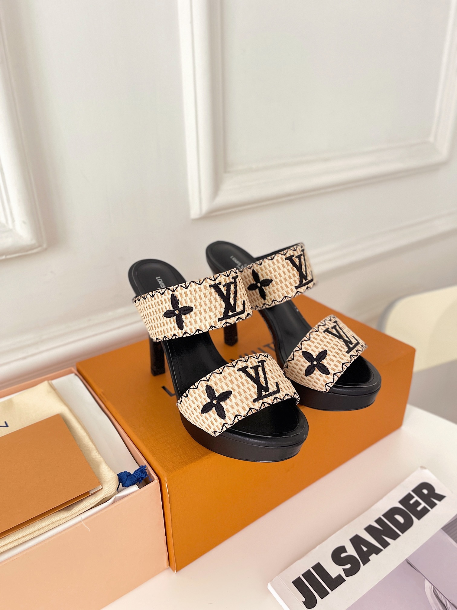 LV shoes80
