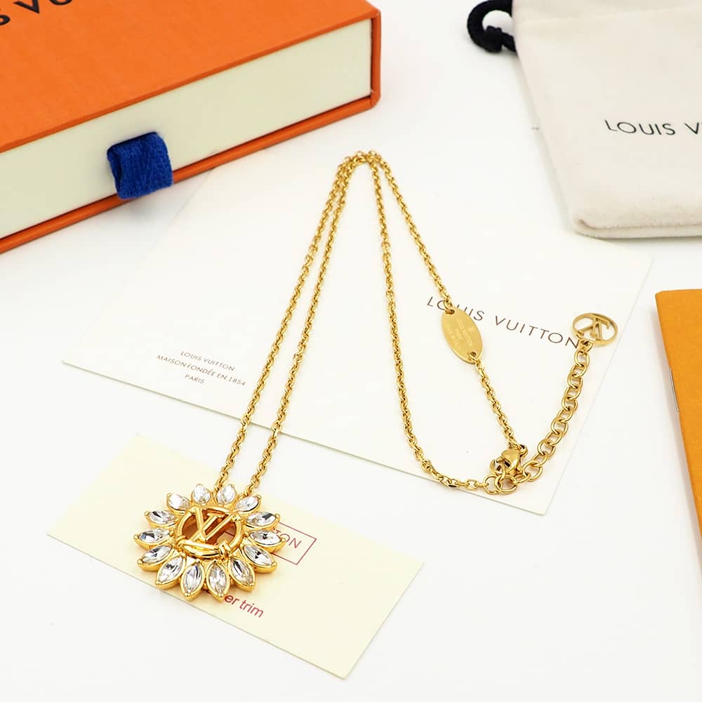 Wholesale Louis Vuitton AAA+ Necklace