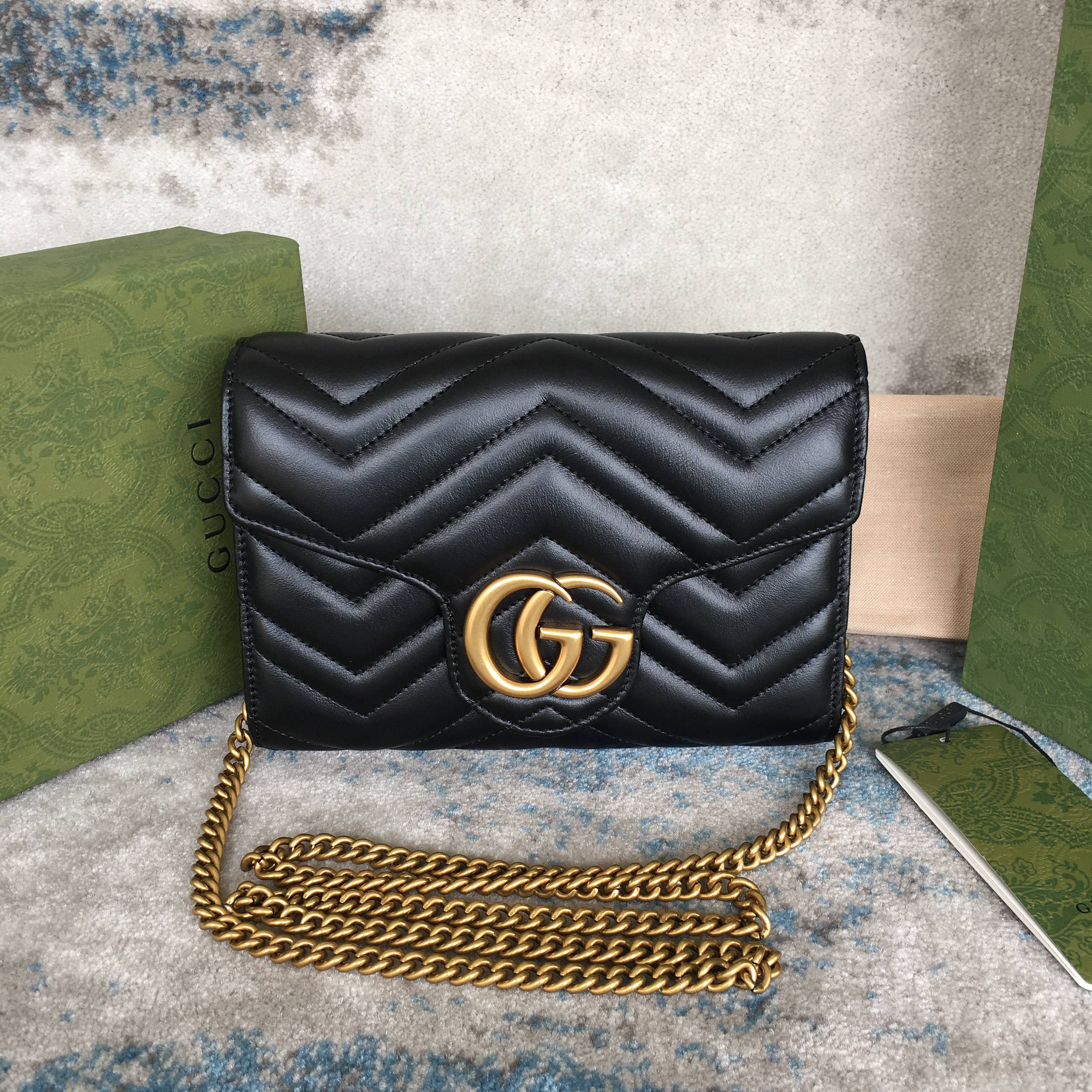 Gucci Marmont matelassé mini bag 474575