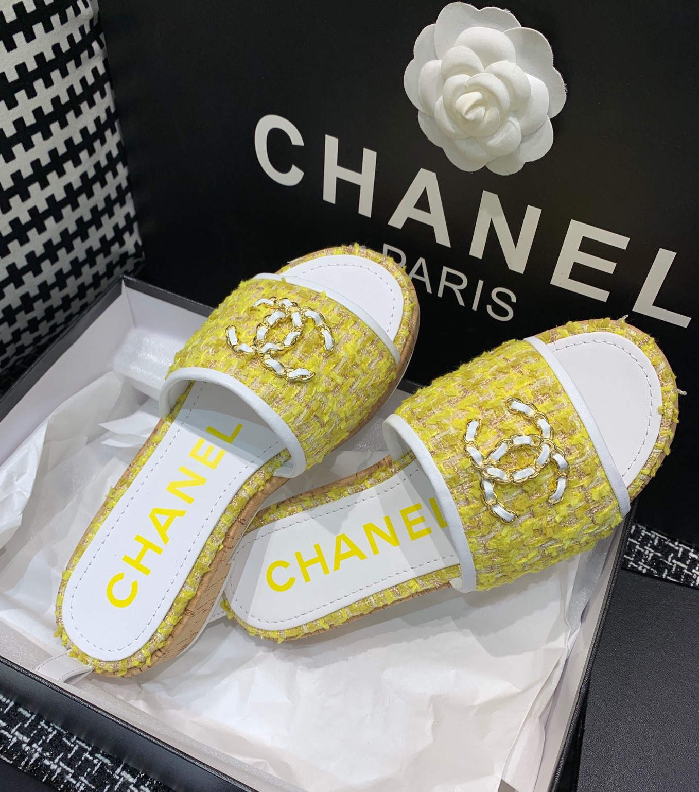 Chanel Shoes334