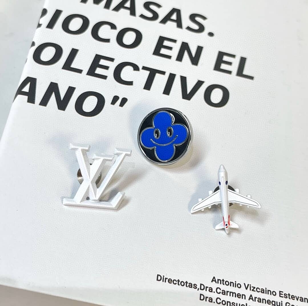 High Quality Louis Vuitton Replica Brooch