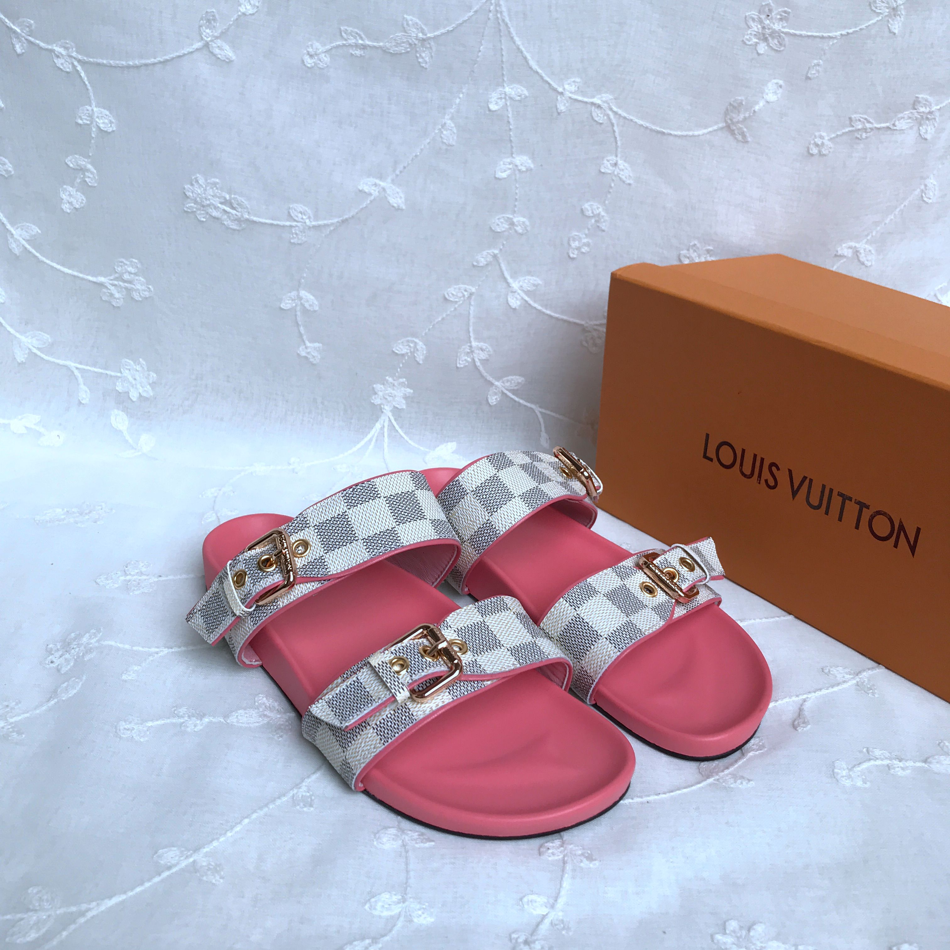 LV Sandals 429725