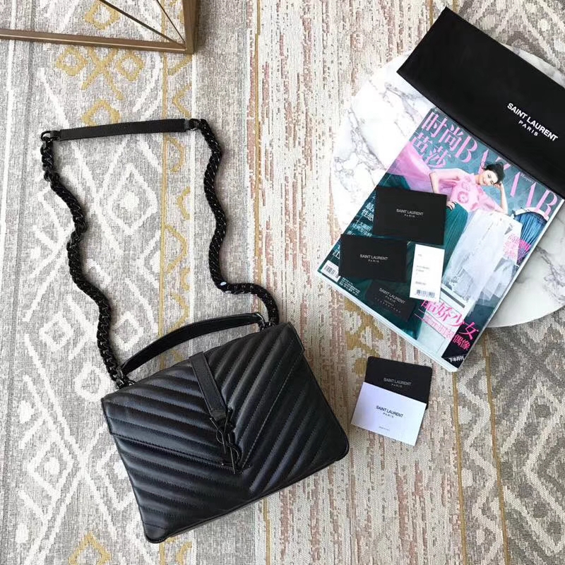 COLLEGE MEDIUM IN QUILTED LEATHER