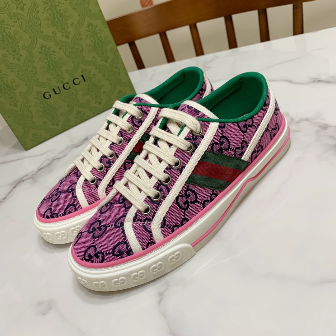 Gucci shoe87