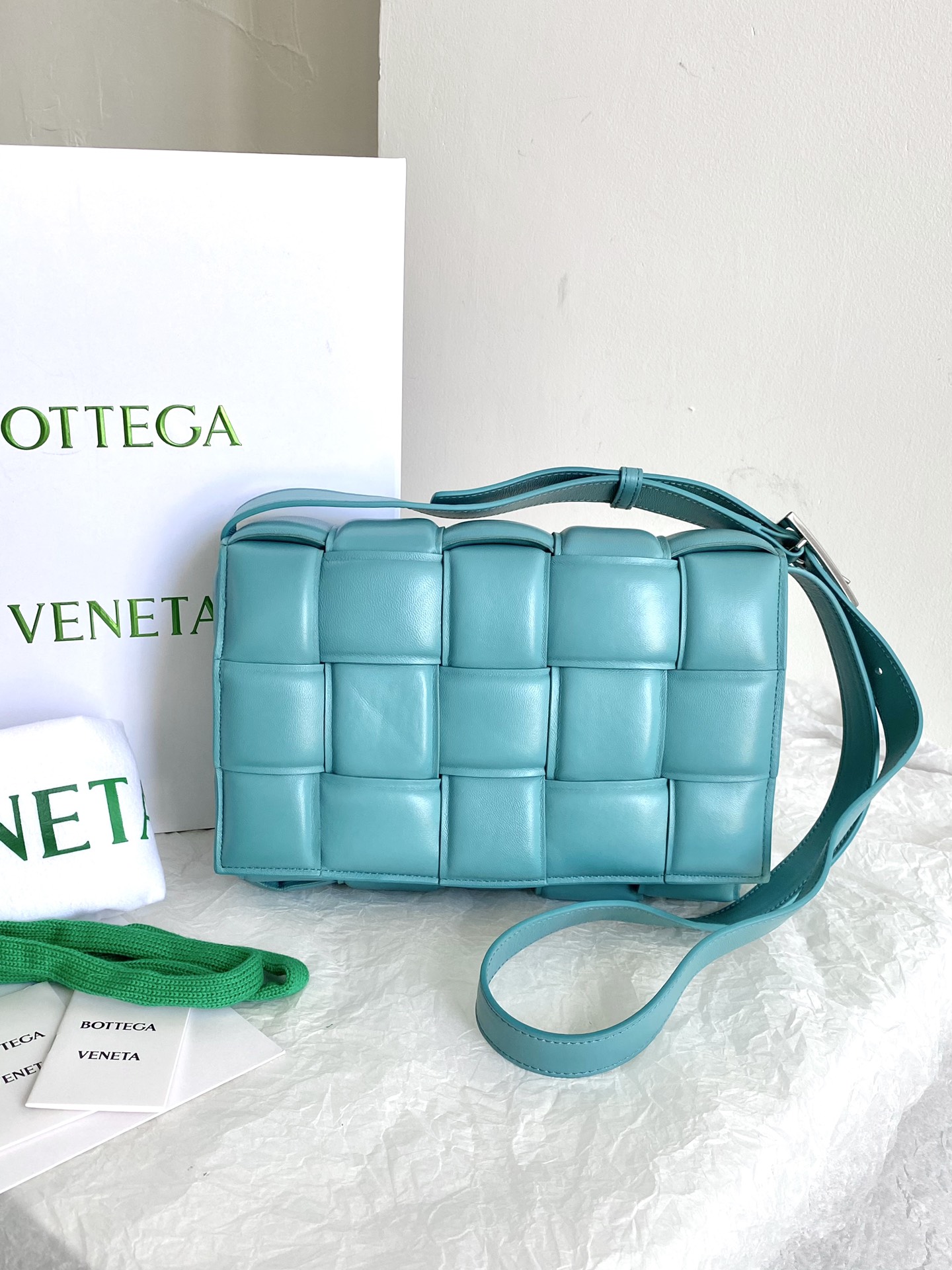 BOTTEGA VENETA THE CHAIN CASSETTE