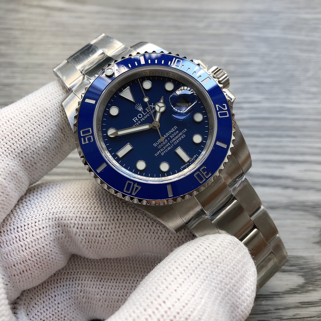 Rolex submariner Date Blue Diamond Mens Watch