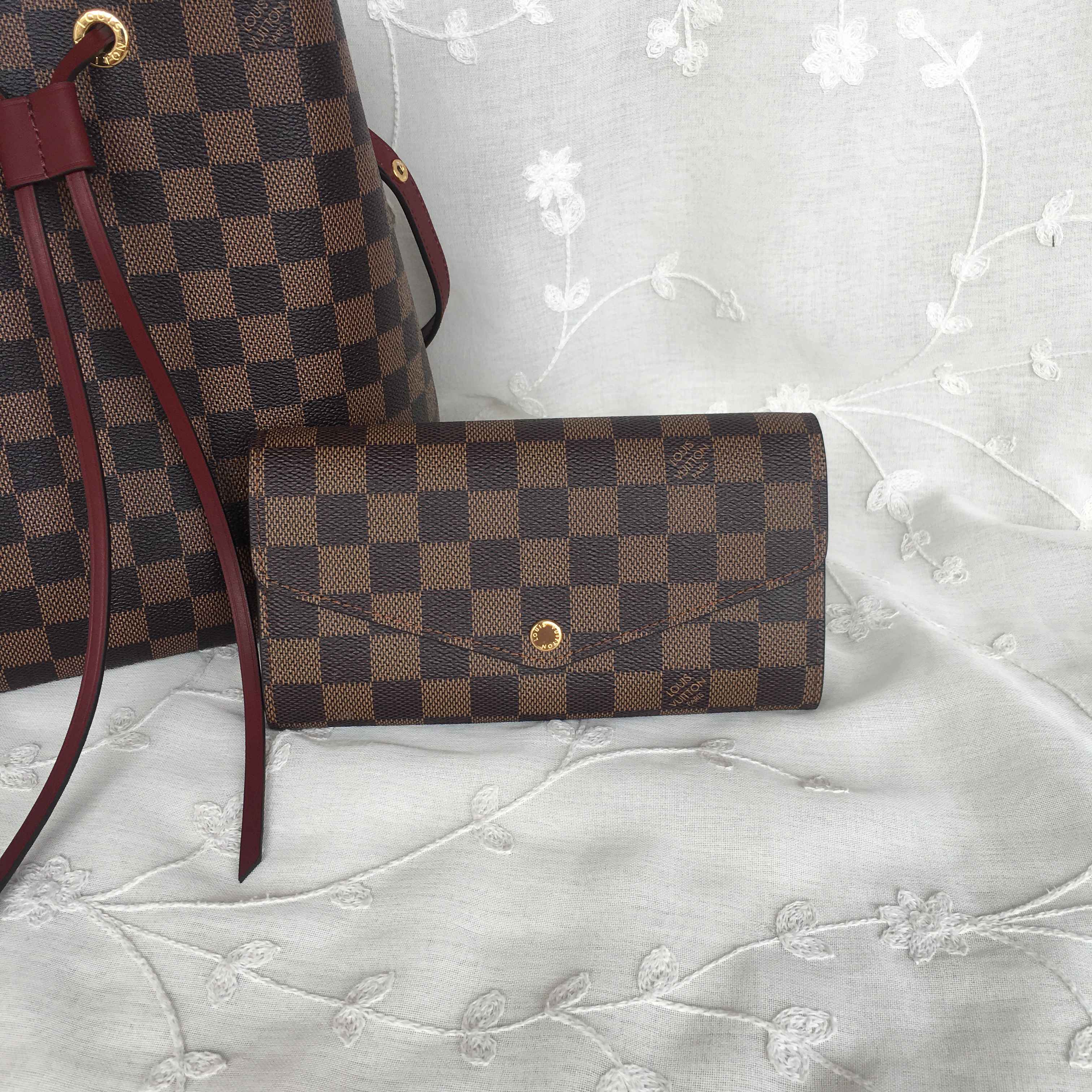 LV SARAH WALLET N63209