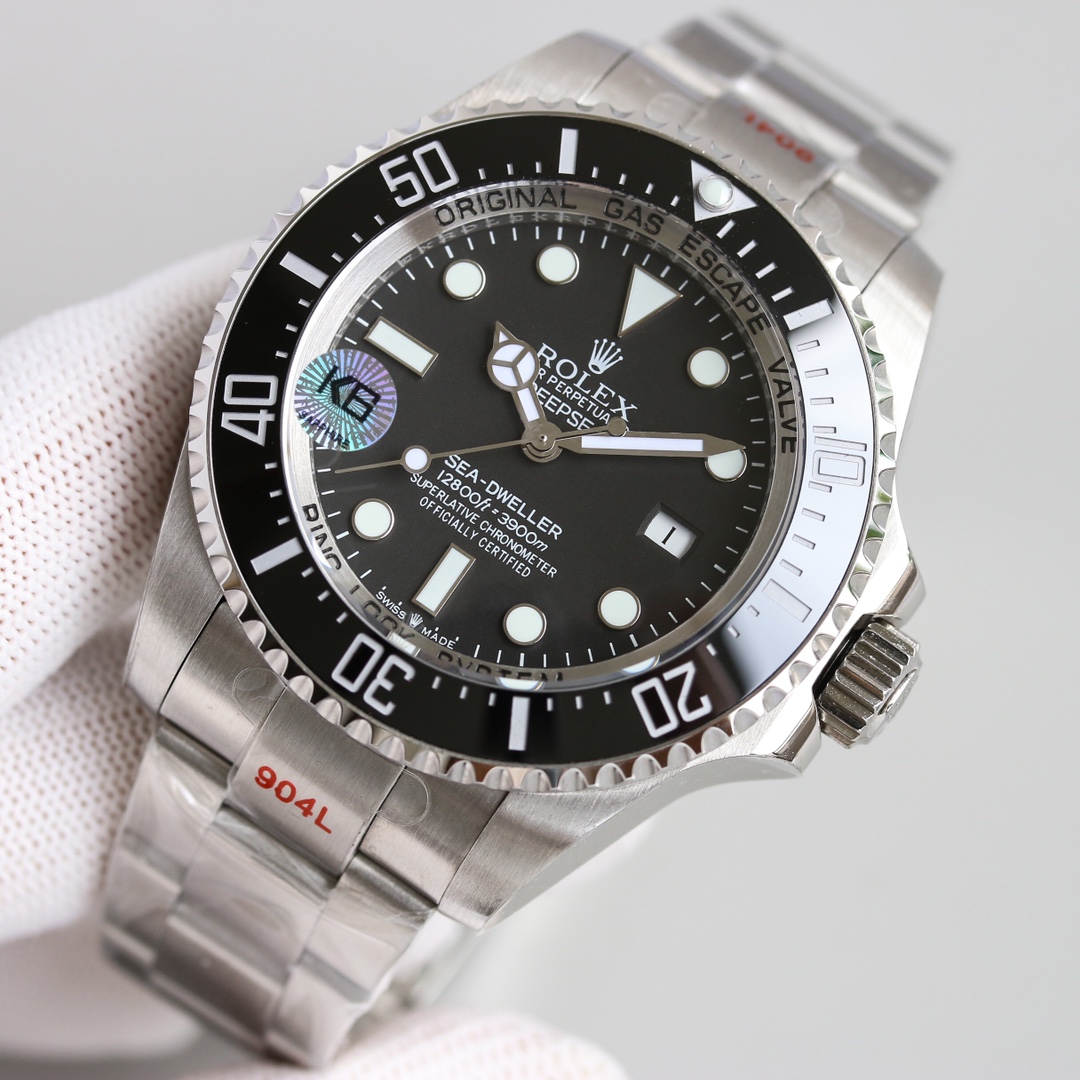 SEA DWELLER BLACK DIAL