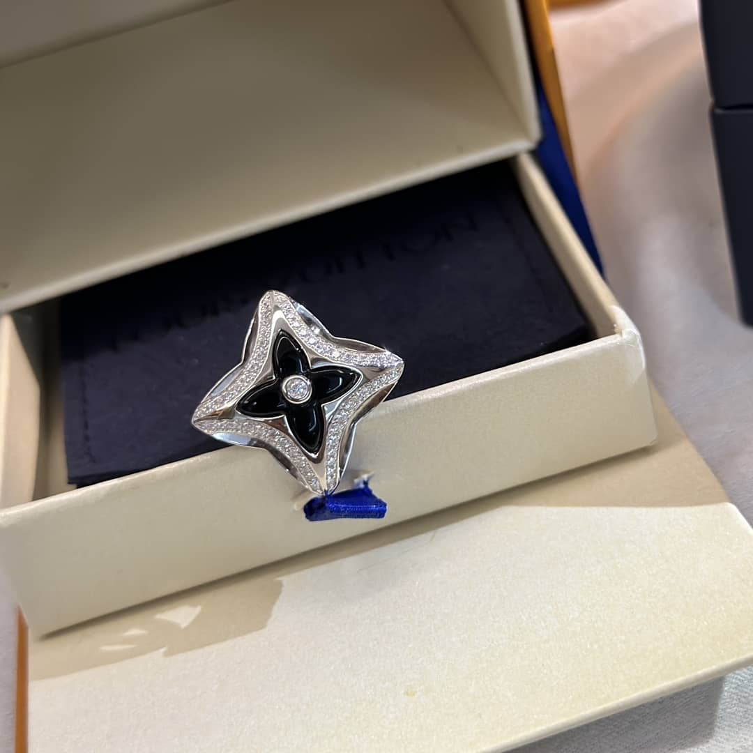 Fake Louis Vuitton Logo Ring