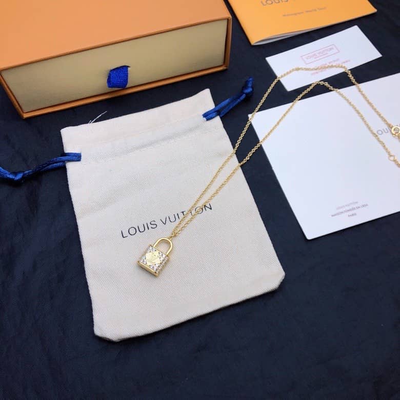Louis Vuitton Cheap Luxury Necklace