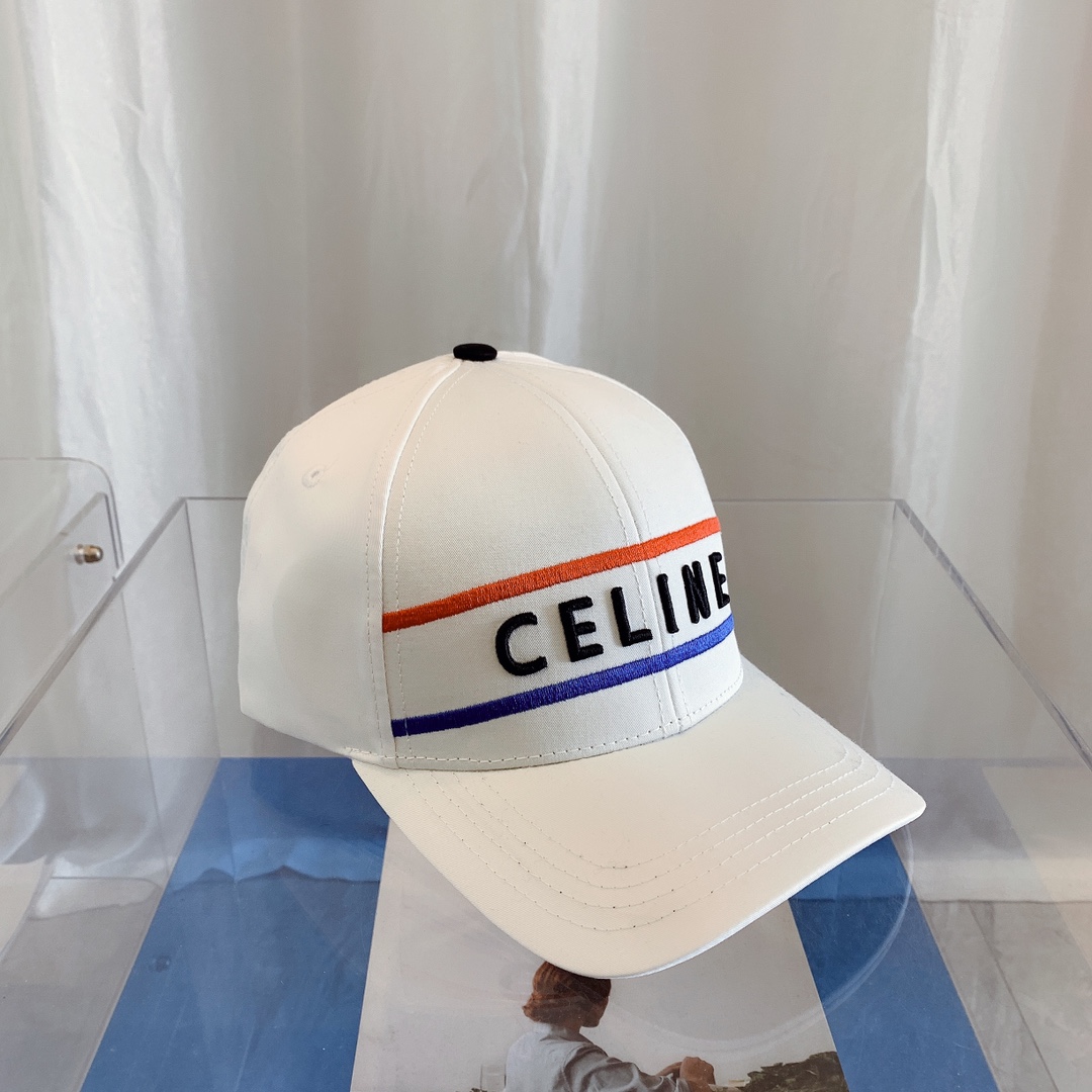 Versatile Embroidered Letter Baseball Cap