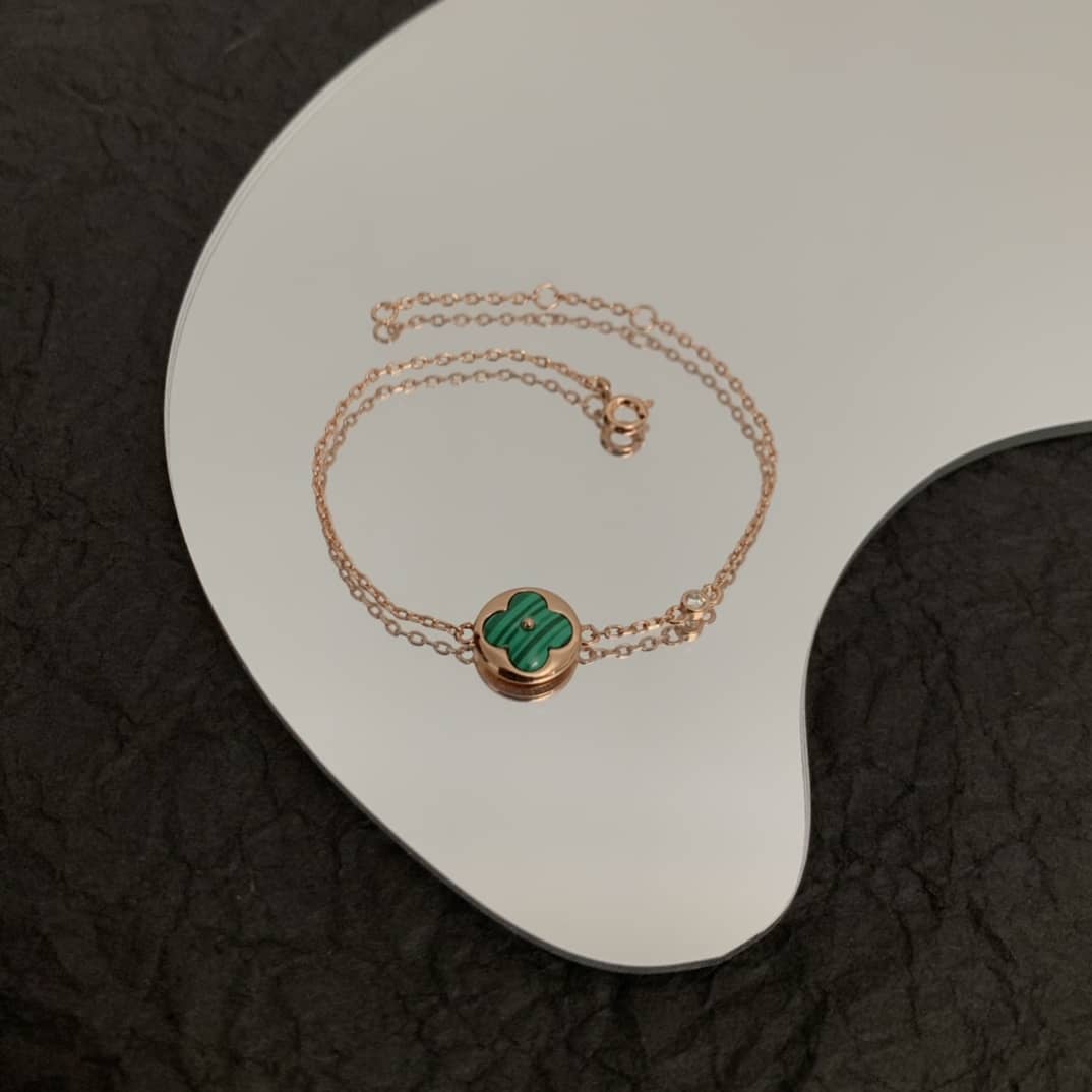 Replica Louis Vuitton Bracelet