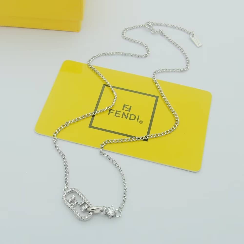 1:1 Fendi Necklace Online