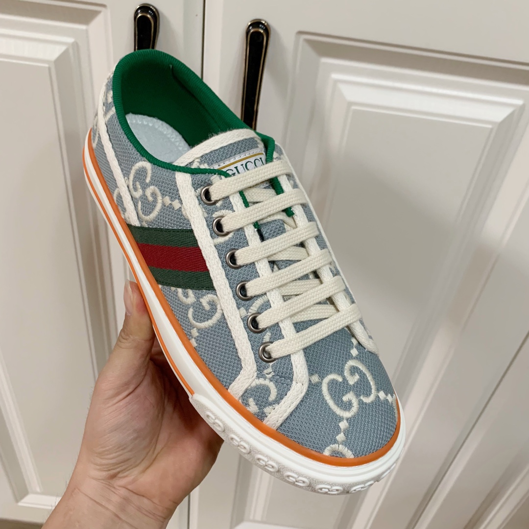 Gucci shoe91