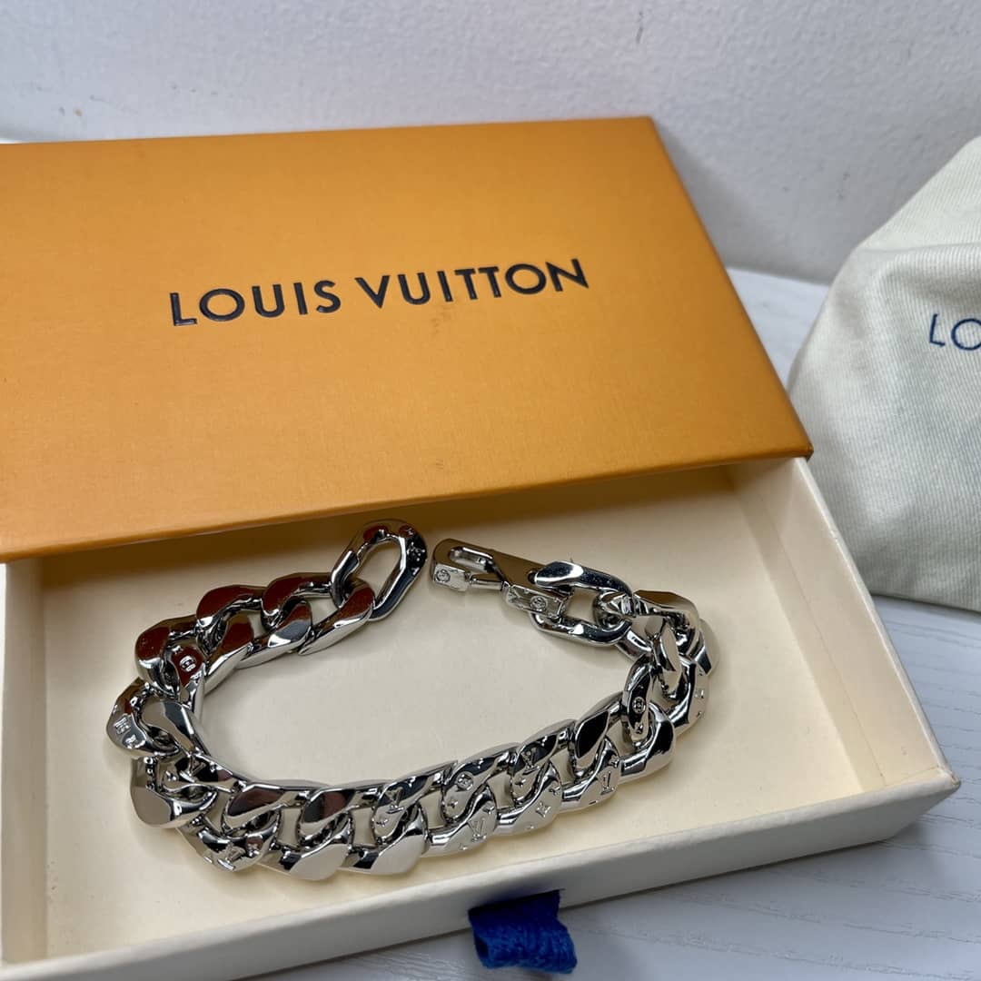 Knockoff Louis Vuitton Logo Bracelet