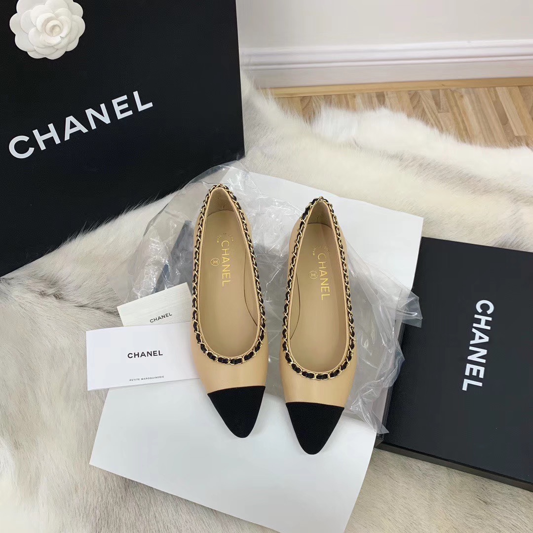 Chanel Shoes579