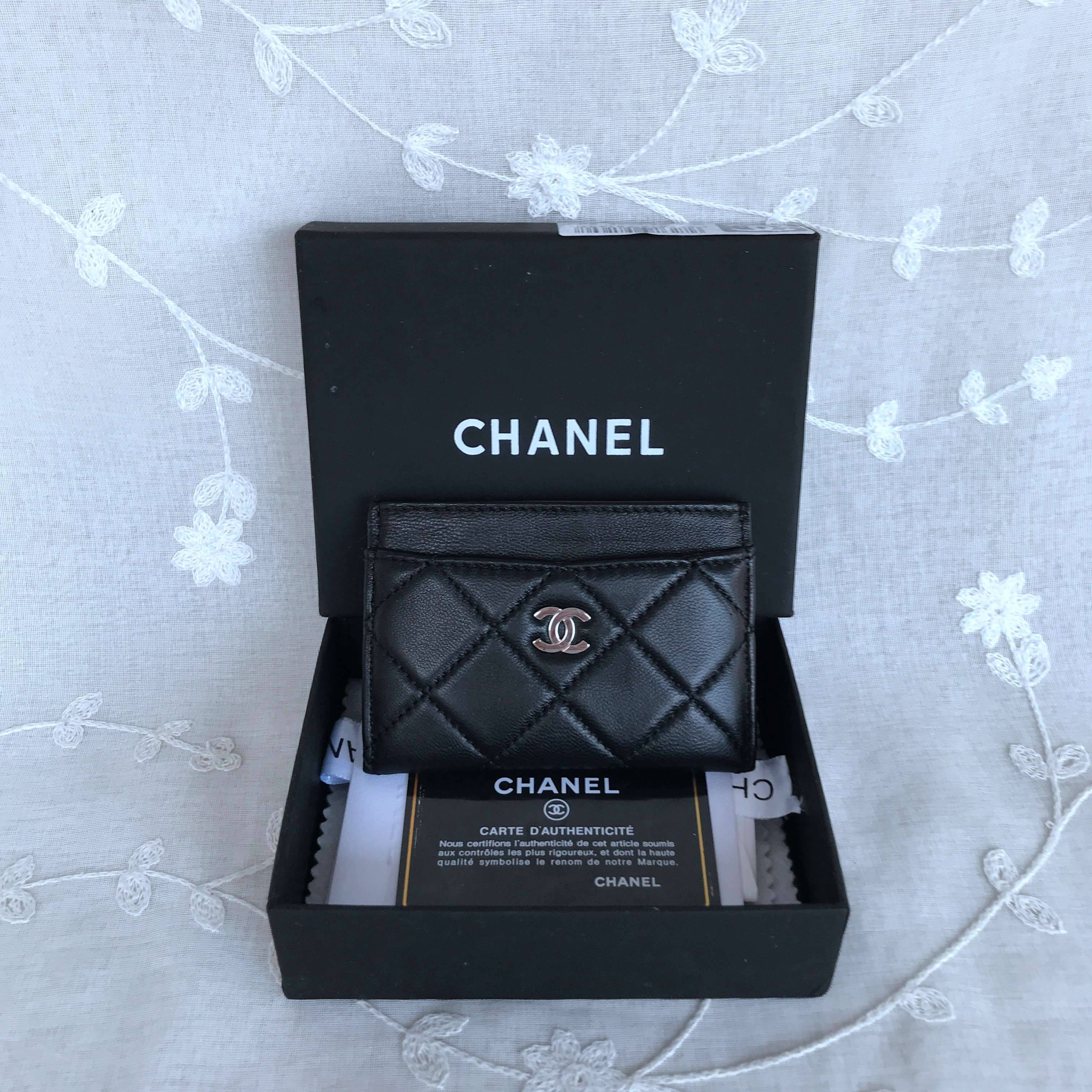 Chanal cardbag