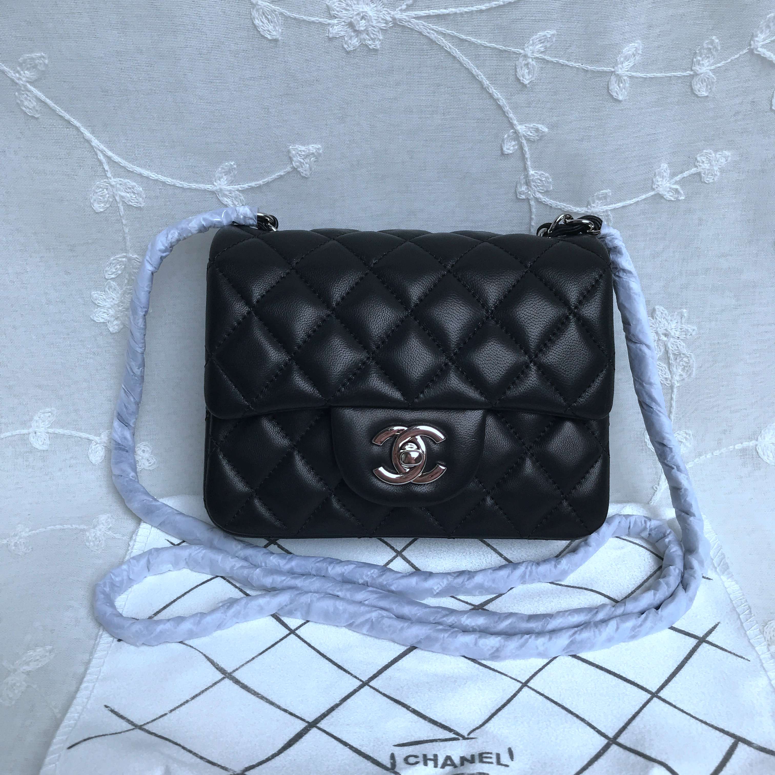 CHANEL MINI FLAP BAG A35200
