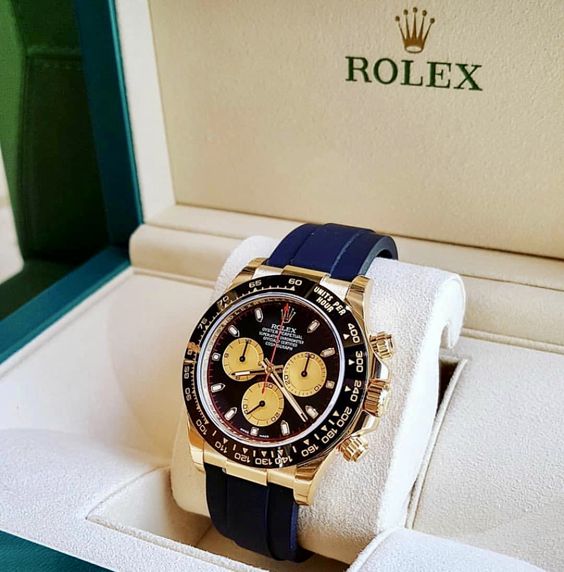 Rolex Daytona Yellow Gold Black 