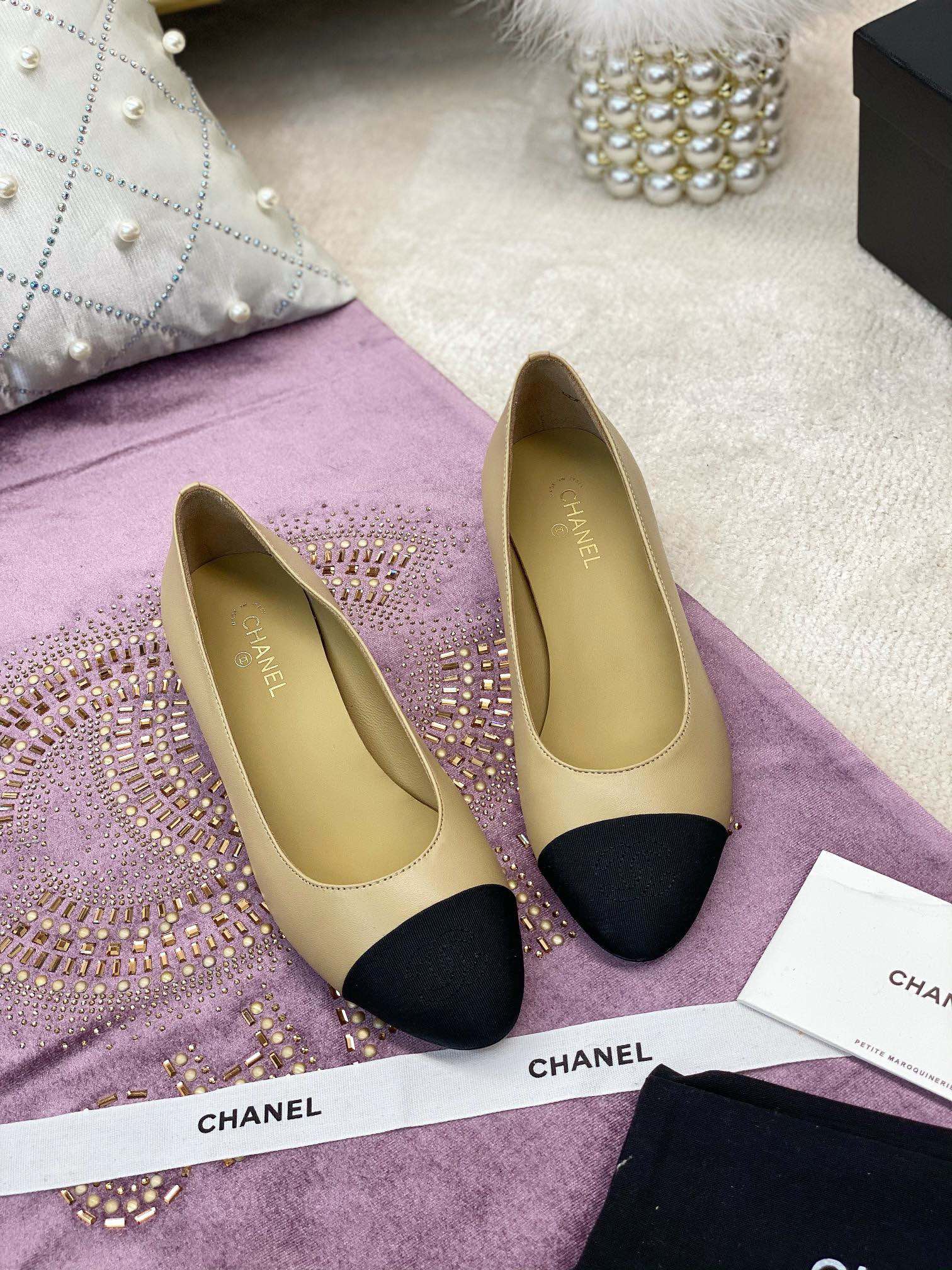 Chanel Shoes574