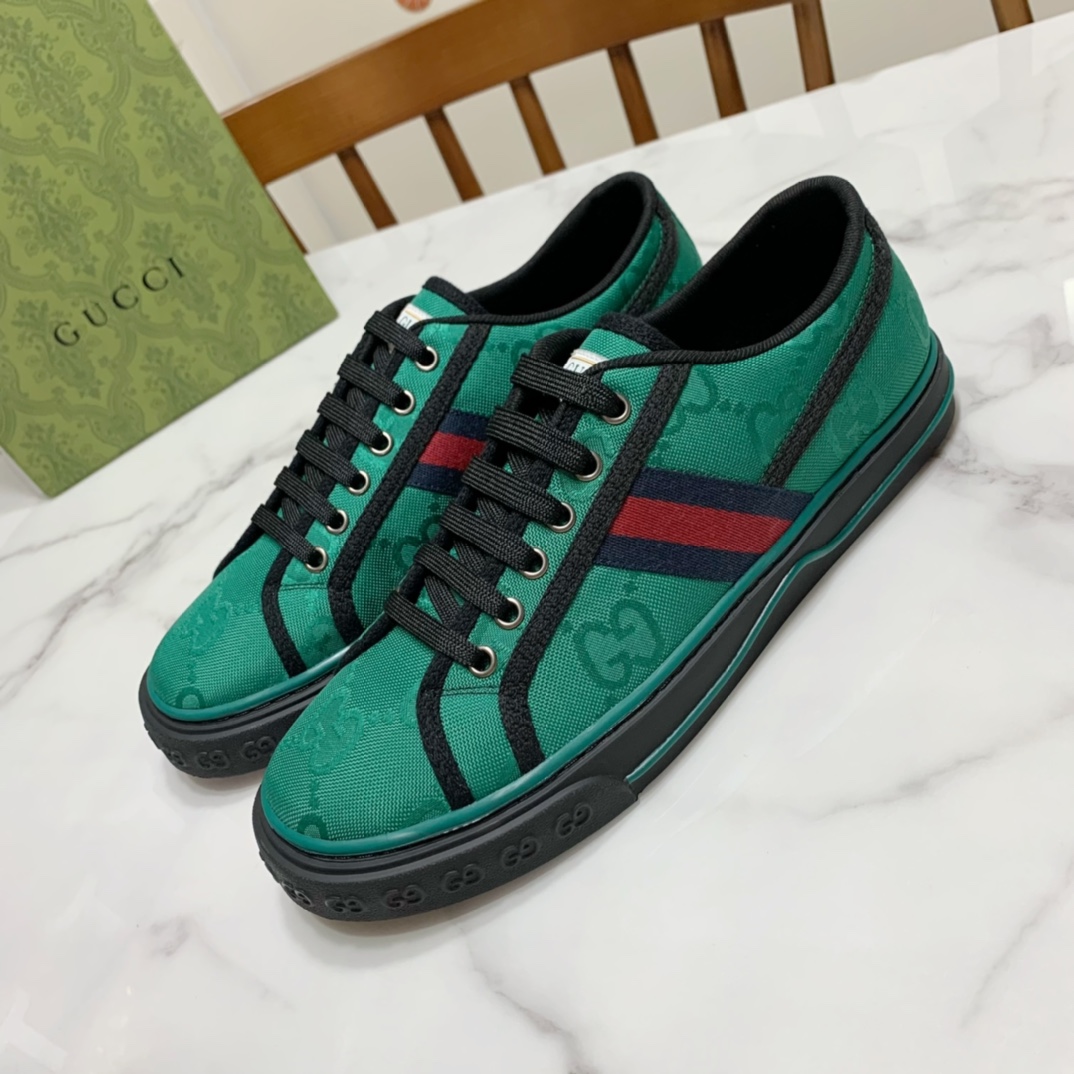 Gucci shoe94