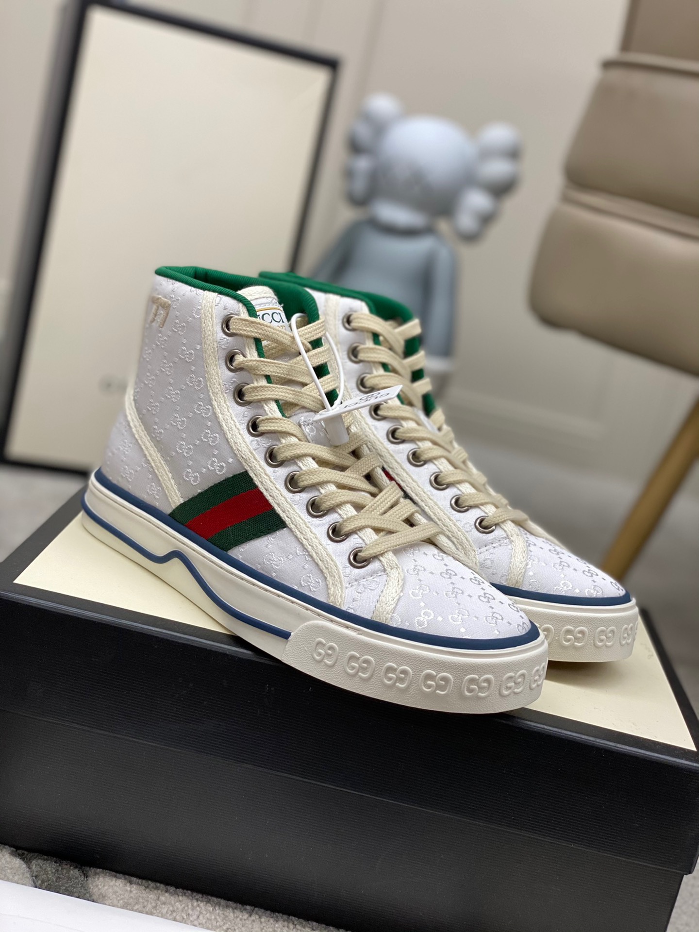 Gucci shoe217