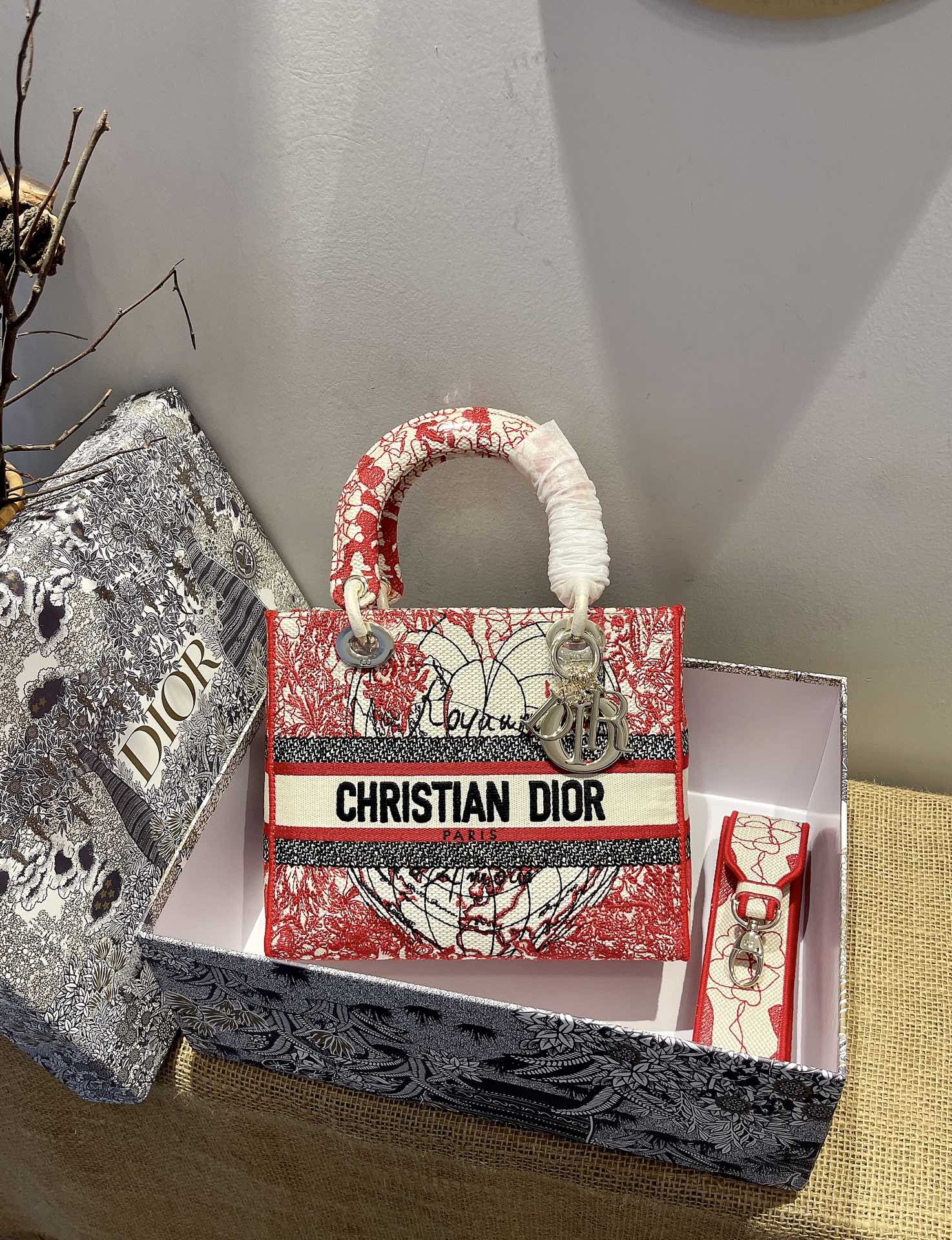 DIOR MEDIUM LADY D-LITE BAG