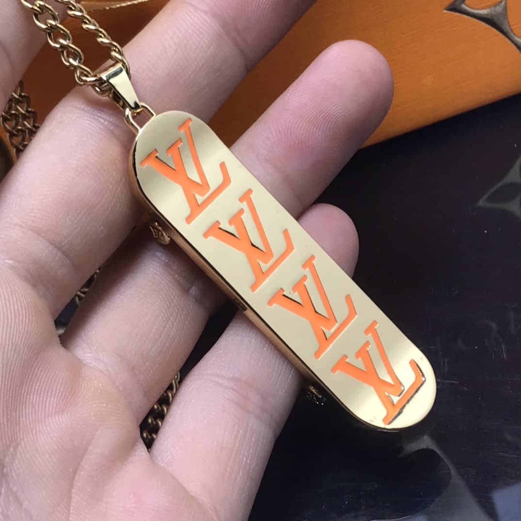Replica Louis Vuitton Necklace