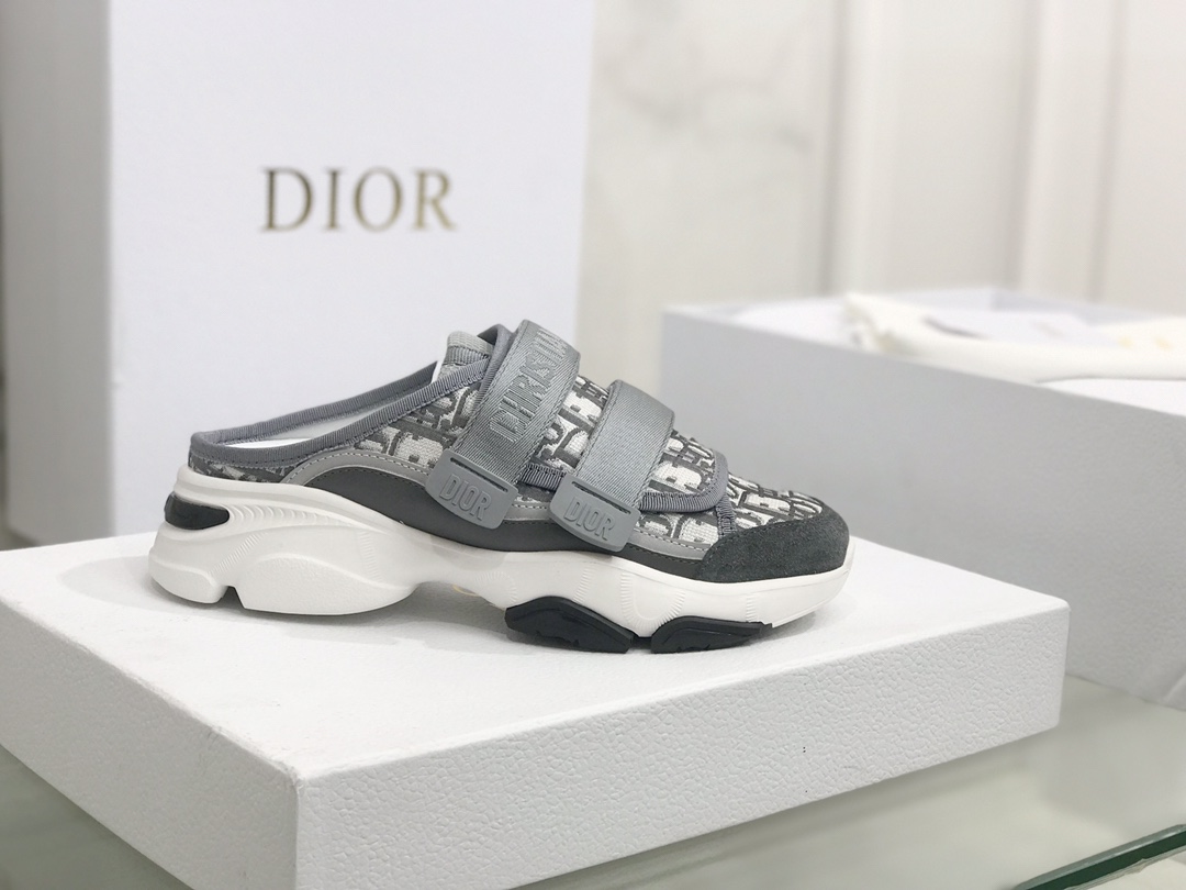 Dior shoes258