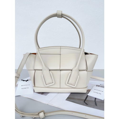 BOTTEGA VENETA MINI ARCOV