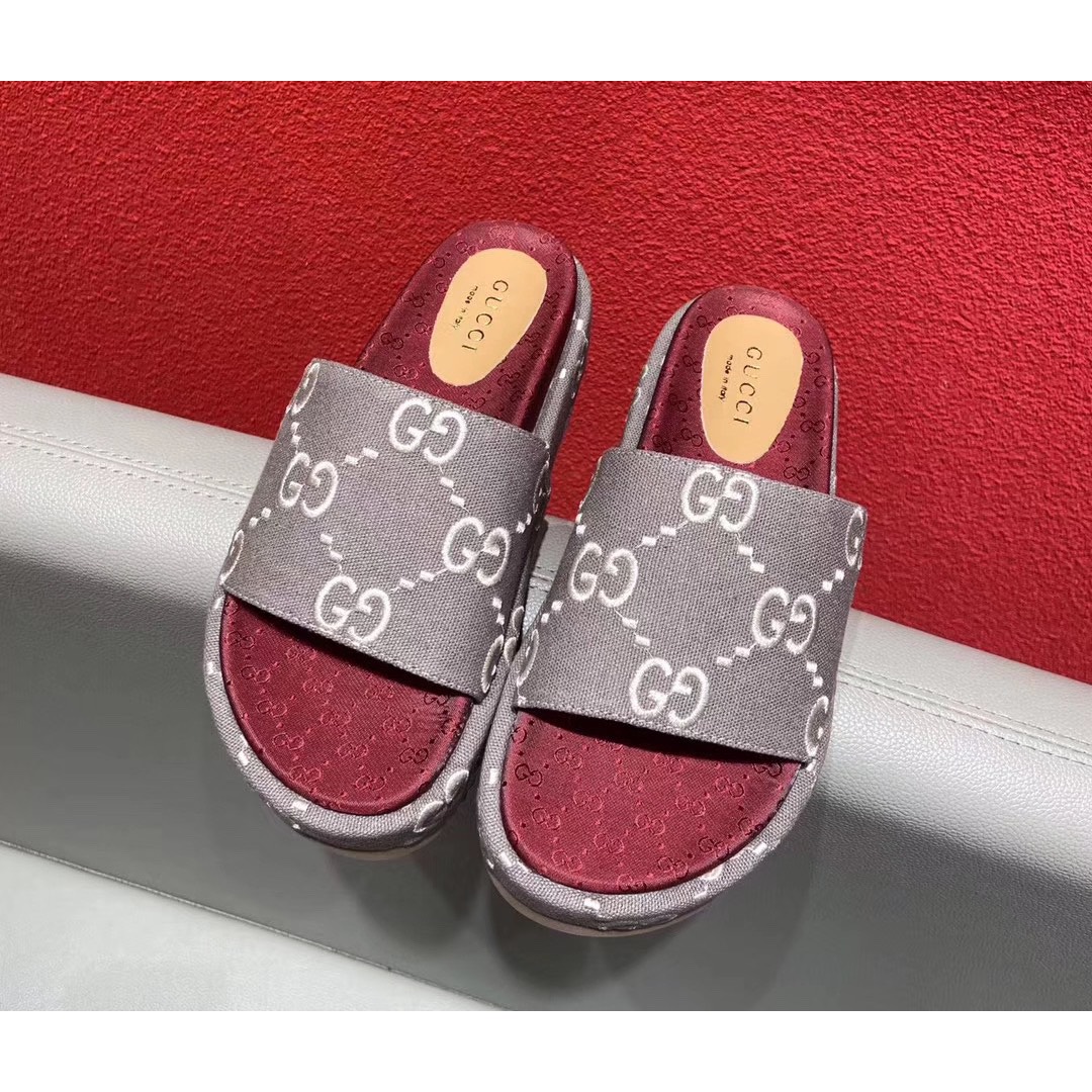 Gucci shoe413