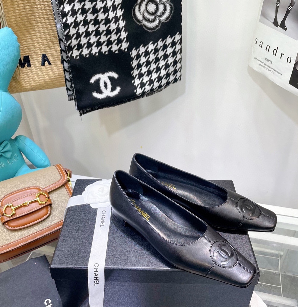 Chanel Shoes483