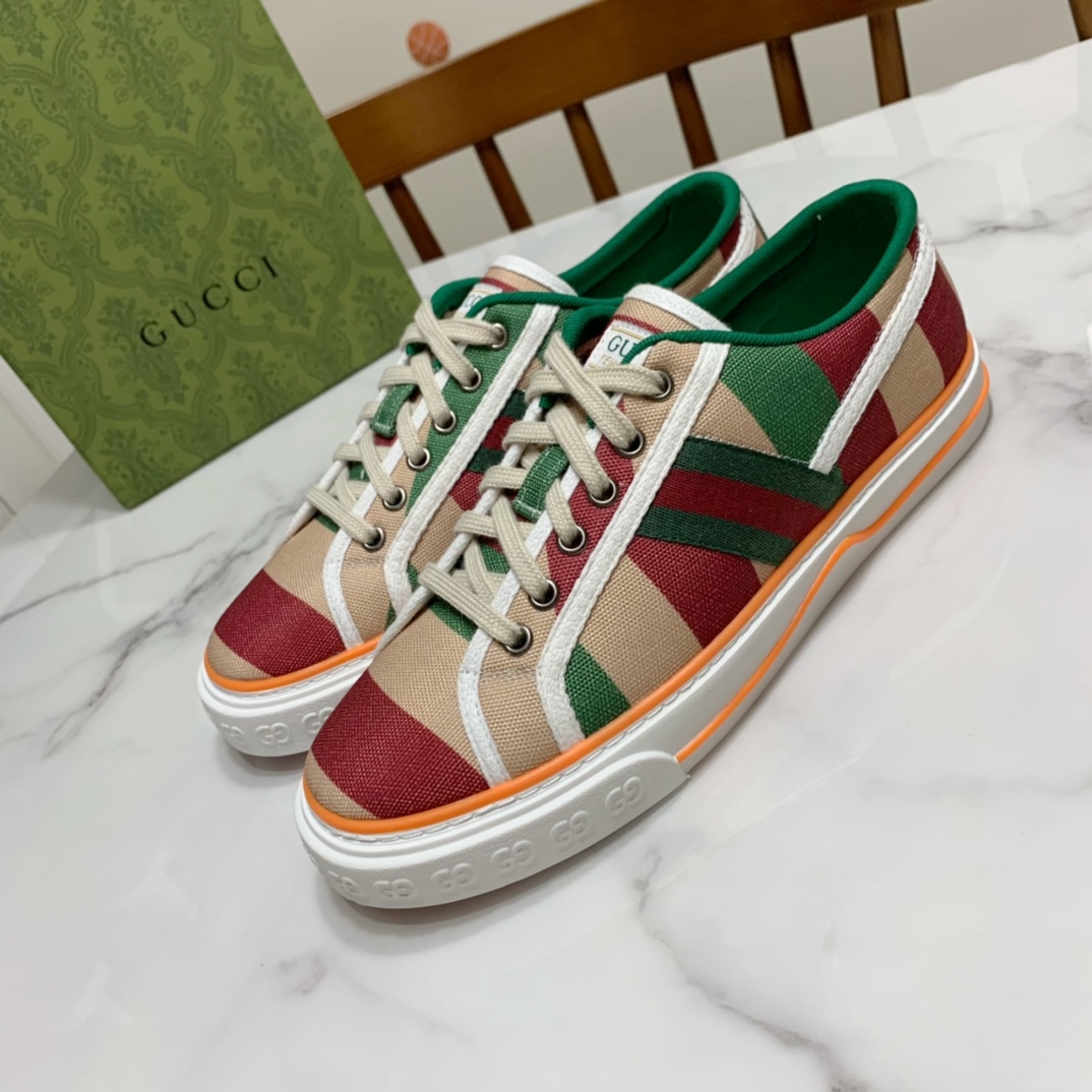 Gucci shoe83