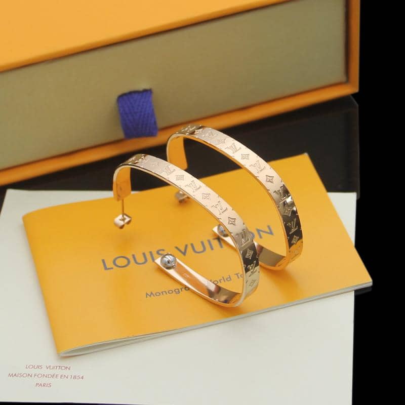 Luxury Louis Vuitton Classic AAA+ Earrings