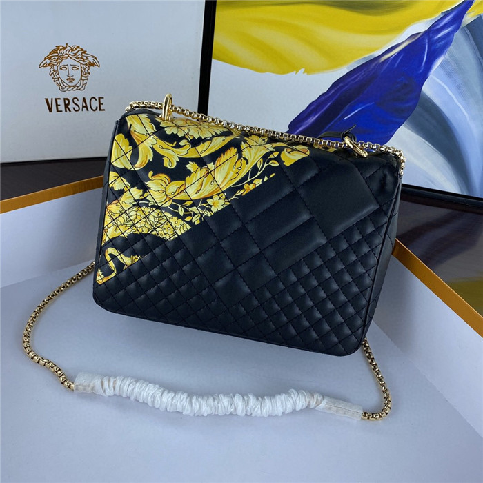 Versace AAA Quality Shoulder Bags #749148