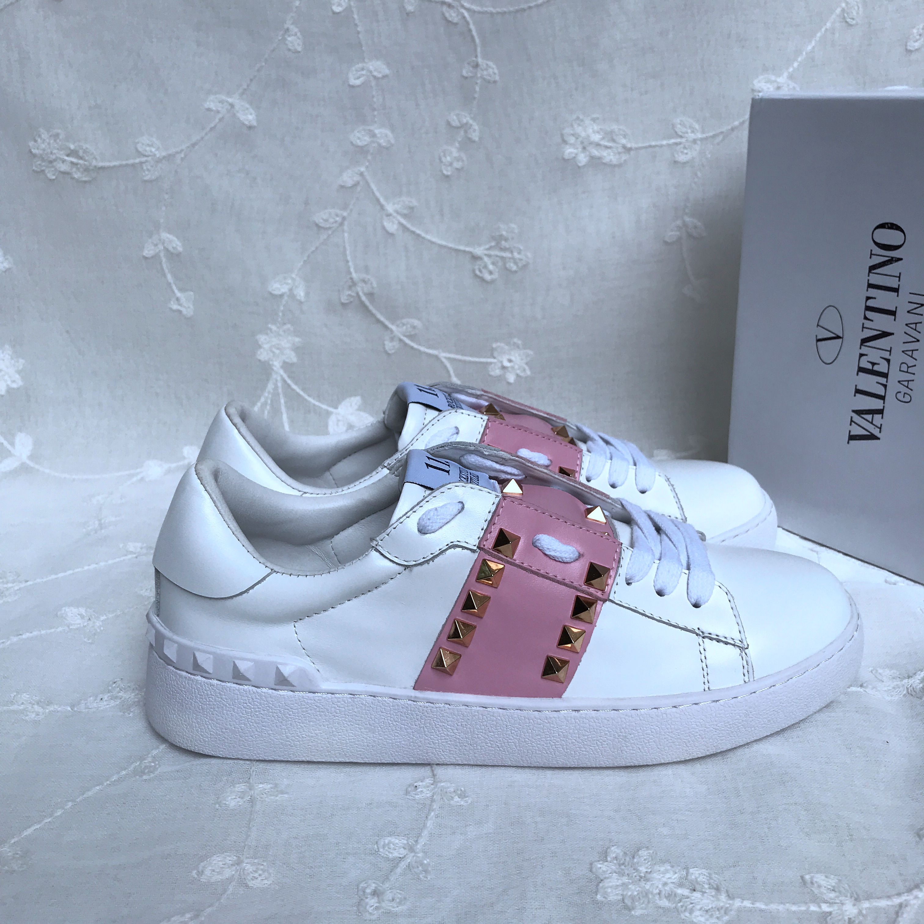 Valentino Classic Casual Shoes 451780